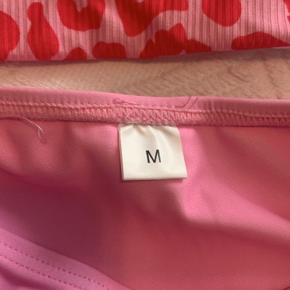 New without tags bathing suit - Picture 3 of 4